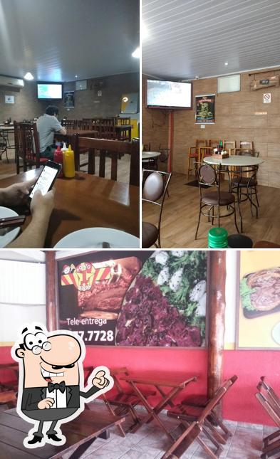 O interior do Ponto 1 Lanches - Zona Sul