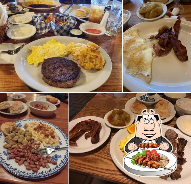 Platos en Cracker Barrel Old Country Store