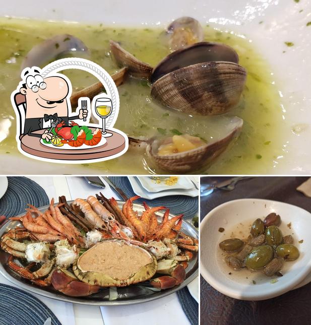 Закажите блюда с морепродуктами в "Bar restaurante El Boquerón de Plata"