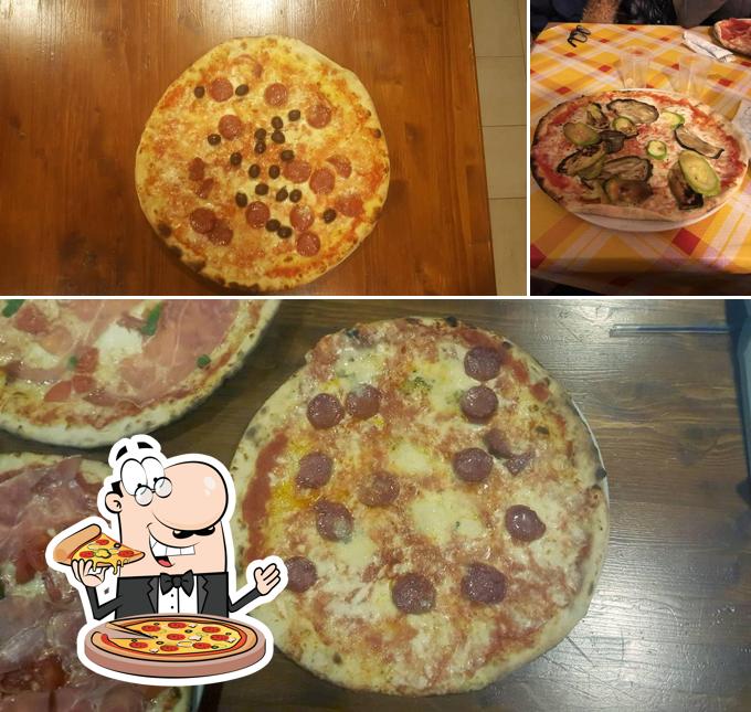 Ordina tra le molte varianti di pizza