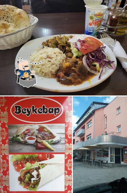 Еда в "Bey Kebap u. Pizzahaus"