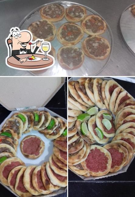 Comida em Pizzaria Shekkinah