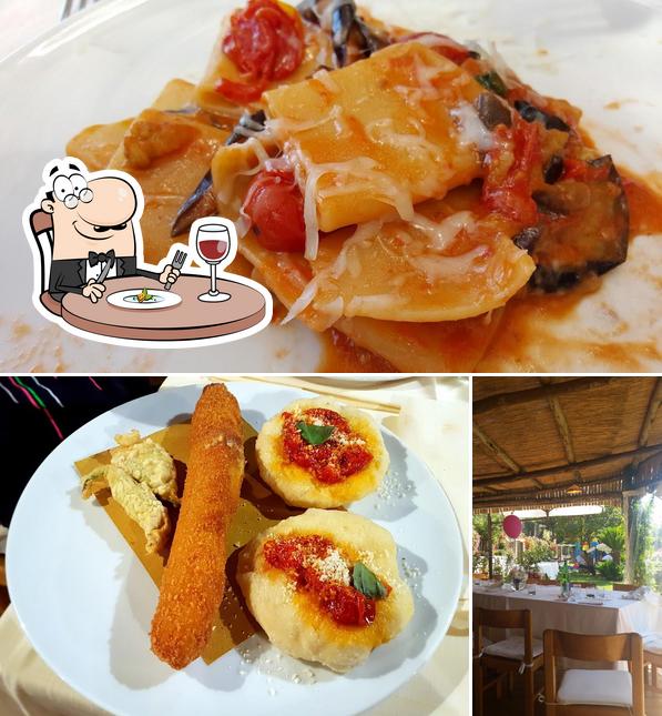 Observa las fotografías donde puedes ver comida y comedor en Dal Patriarca