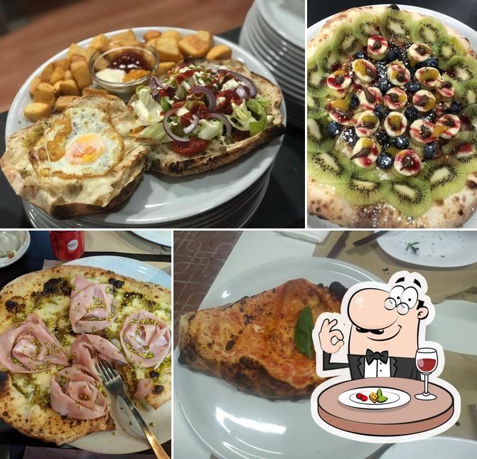 Meals at Dafilippo Pizzeria