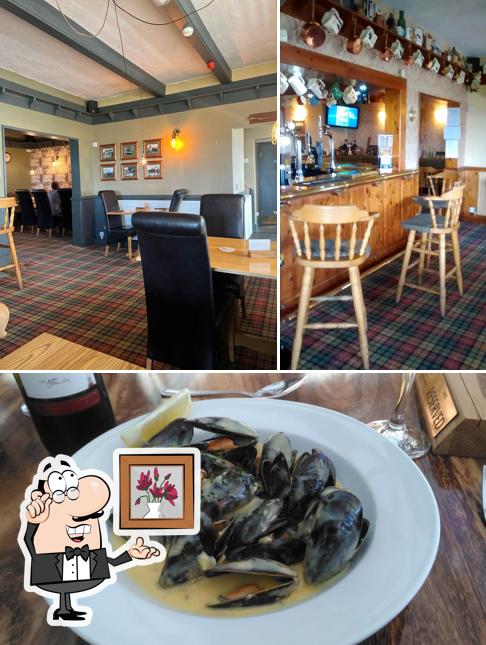 Among different things one can find interior and seafood at Hope & Anchor