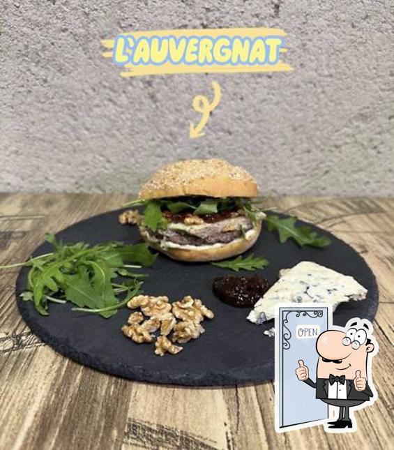 Voir cette image de Oméga Burger Thiers