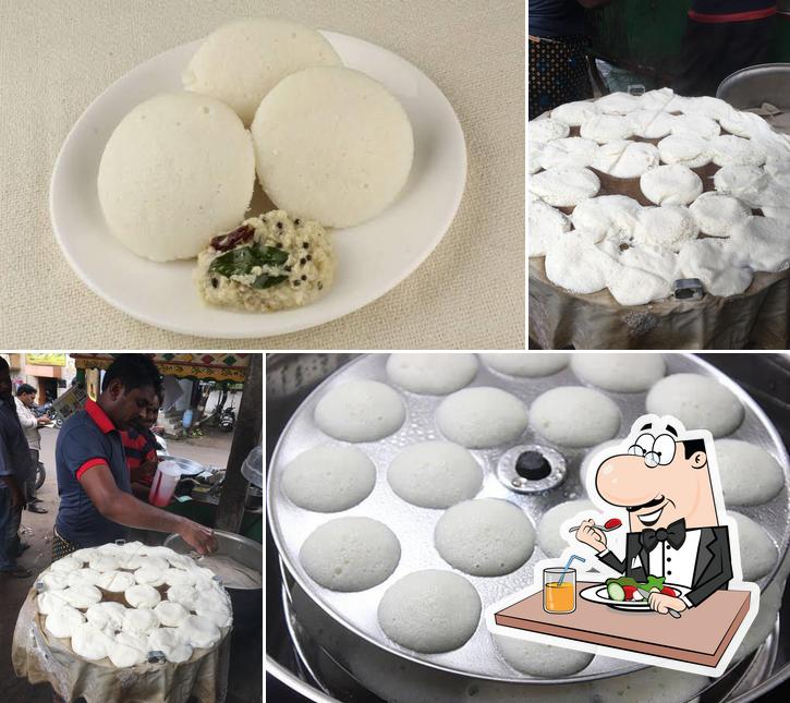 Food at R.V.Reddy Tea & Tiffins (Efraimu)