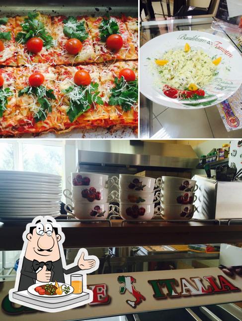 Estas son las fotos donde puedes ver comida y interior en Kafe Italiya