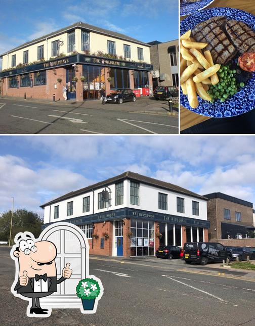 The picture of The Wouldhave - JD Wetherspoon’s exterior and food