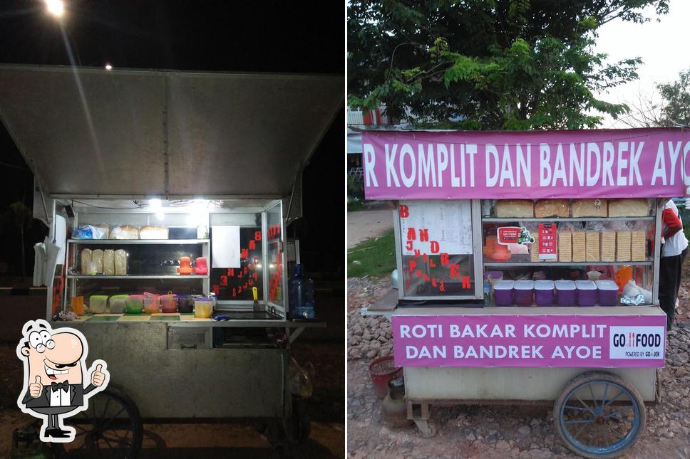 Café Roti Bakar Komplit Dan Bandrek Ayoe Palembang Opiniones del