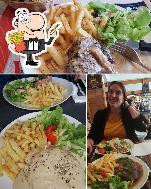 Dégustez des frites à L'identic