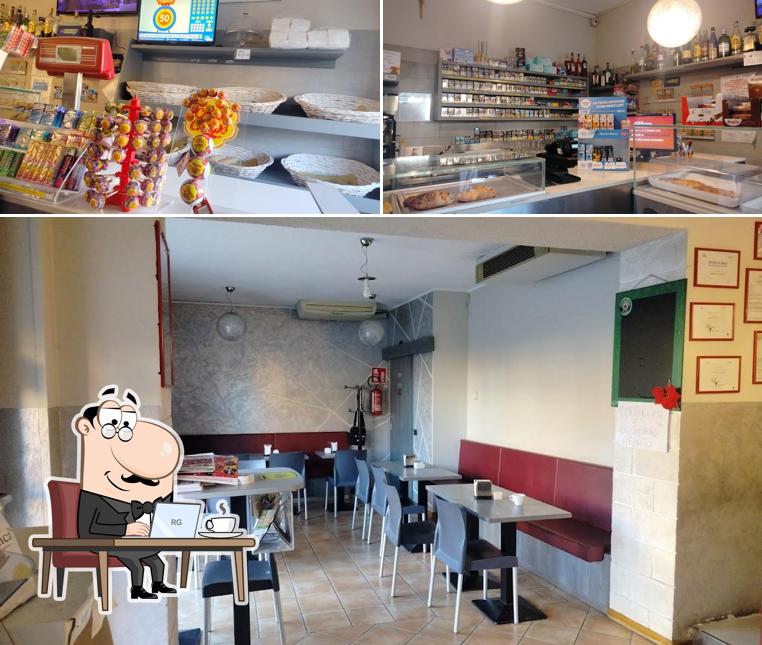 La interni e cibo del ristorante