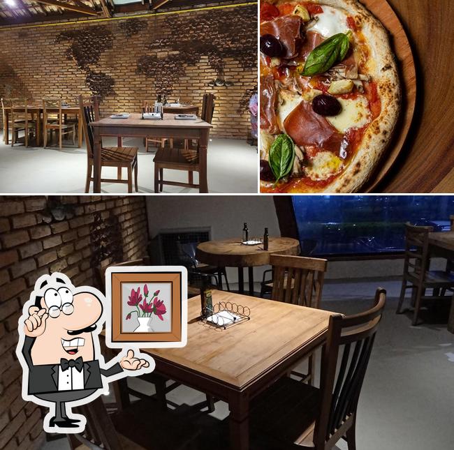 A foto da interior e pizza no Forneria 1846