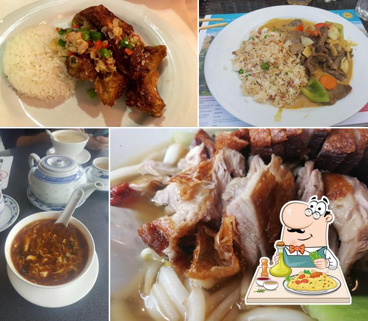 Meals at Suan Long
