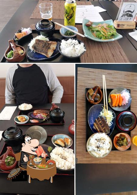 Meals at Ace Pitcha Izakaya / The Pitchers Burger and Baseball