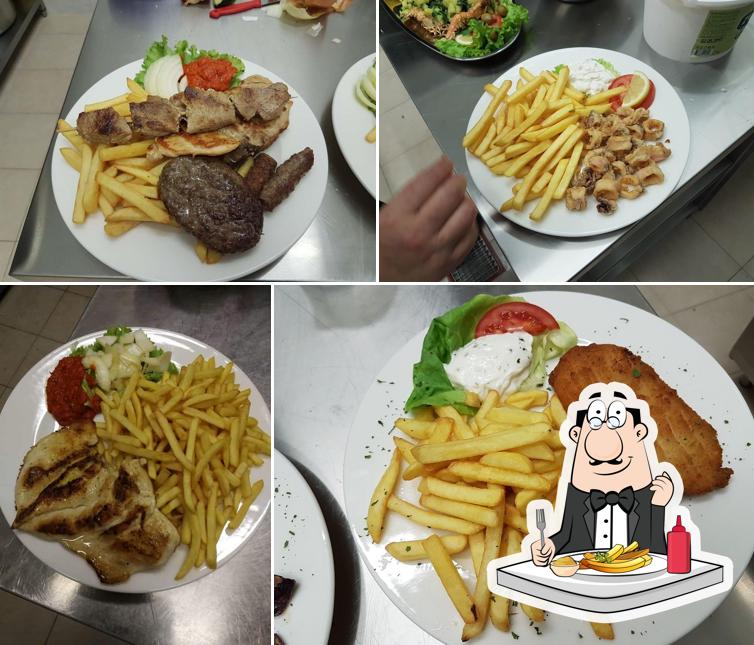 Prova a prendere un piatto di patatine a Bistro METAJNA