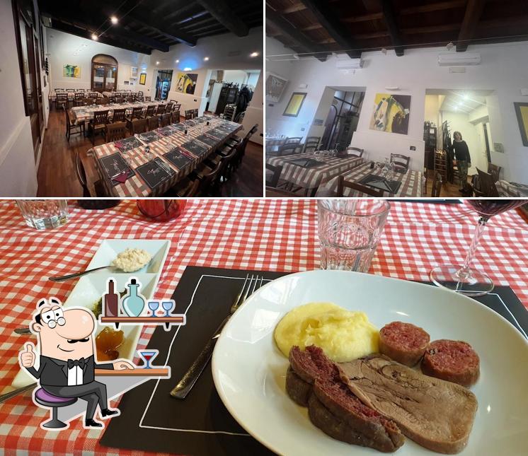 Gli interni di Osteria Strabassotti