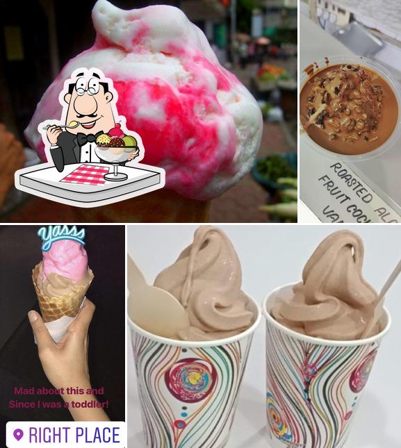 Right Place (Ice Cream Parlour & Snacks) provides a selection of desserts