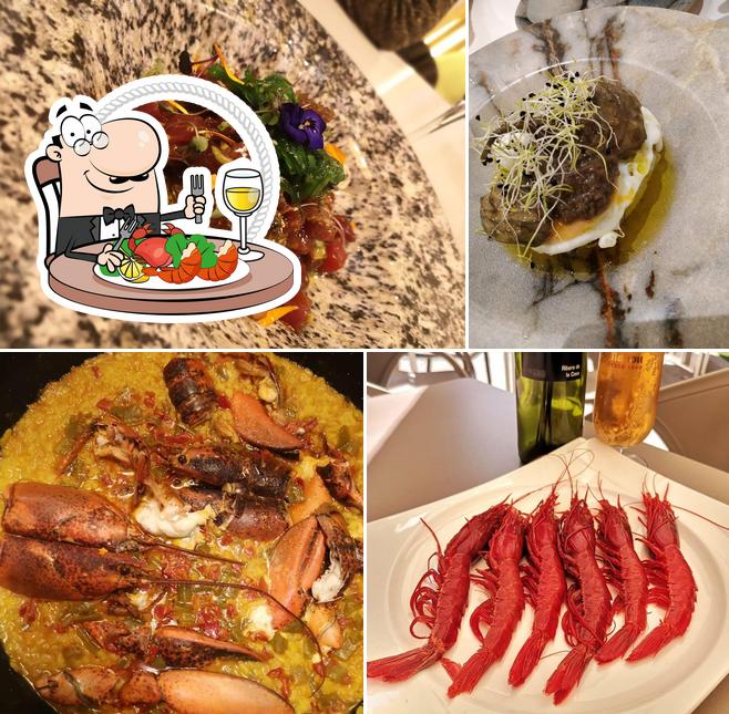 Try out seafood at Bar restaurante Bulanico