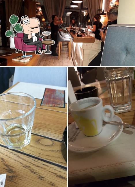 Gli interni di Caffe bar, La Vita