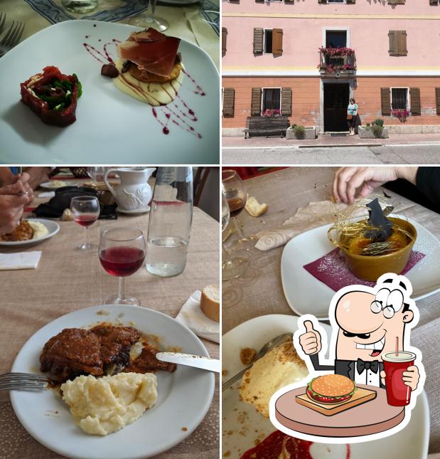 Ordina un hamburger a Ristorante Bacchetti