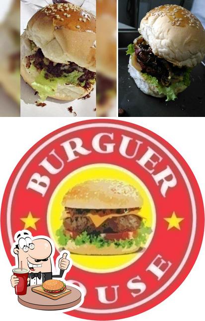 Order a burger at Burguer HOUSE