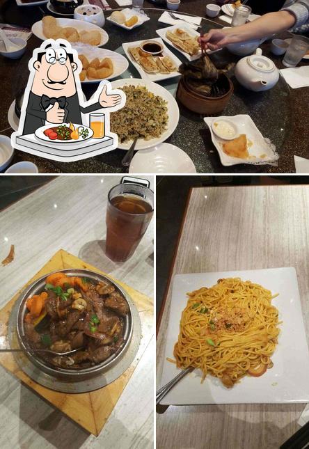 Food at T.Pot China Bistro