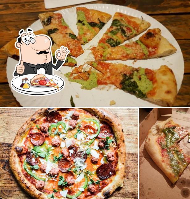 В "Salami Social Club" вы можете попробовать пиццу
