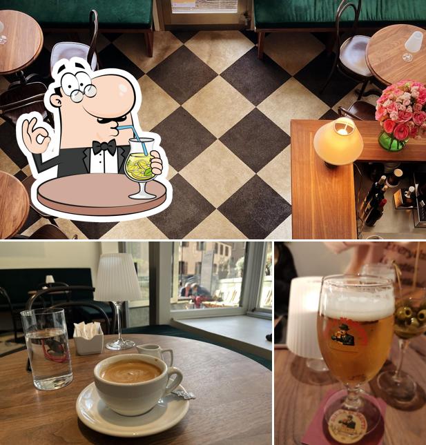 Guarda la immagine che presenta la bevanda e interni di CAFÉ BELMONT