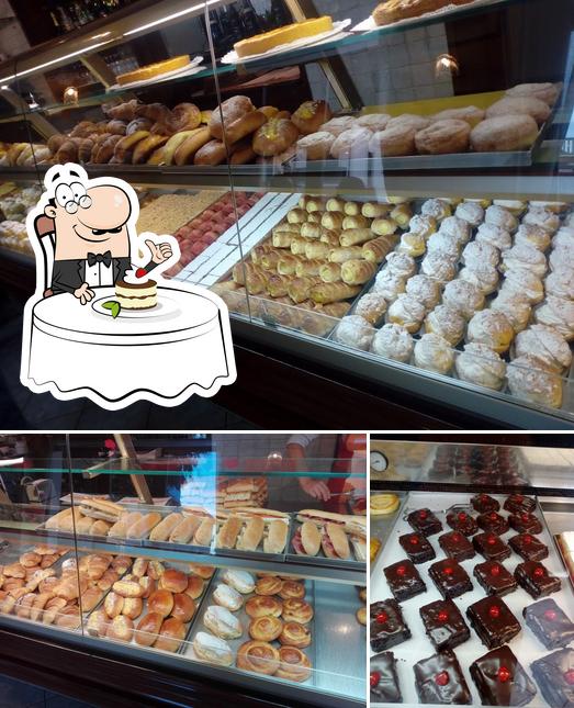 Pasticceria Bartolini propone un'ampia gamma di dolci