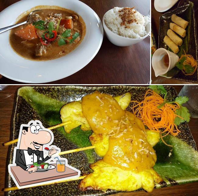 Еда в "Bluff Kup Cafe & Thai Kitchen"