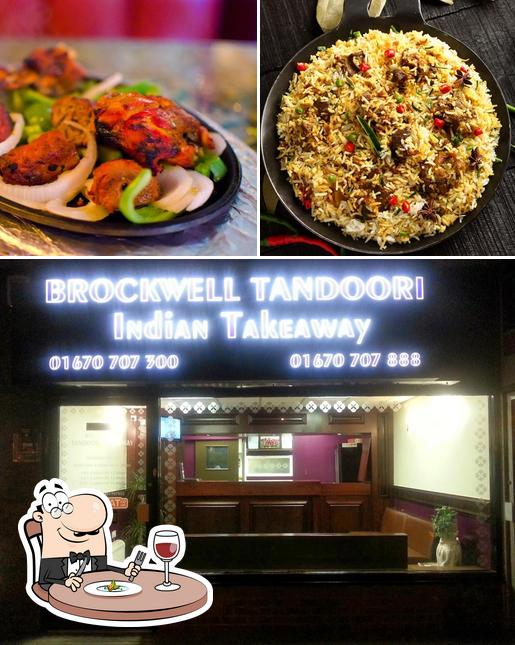 Observa las fotos donde puedes ver comida y interior en Brockwell Tandoori