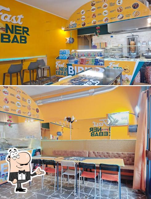 Gli interni di Kebab