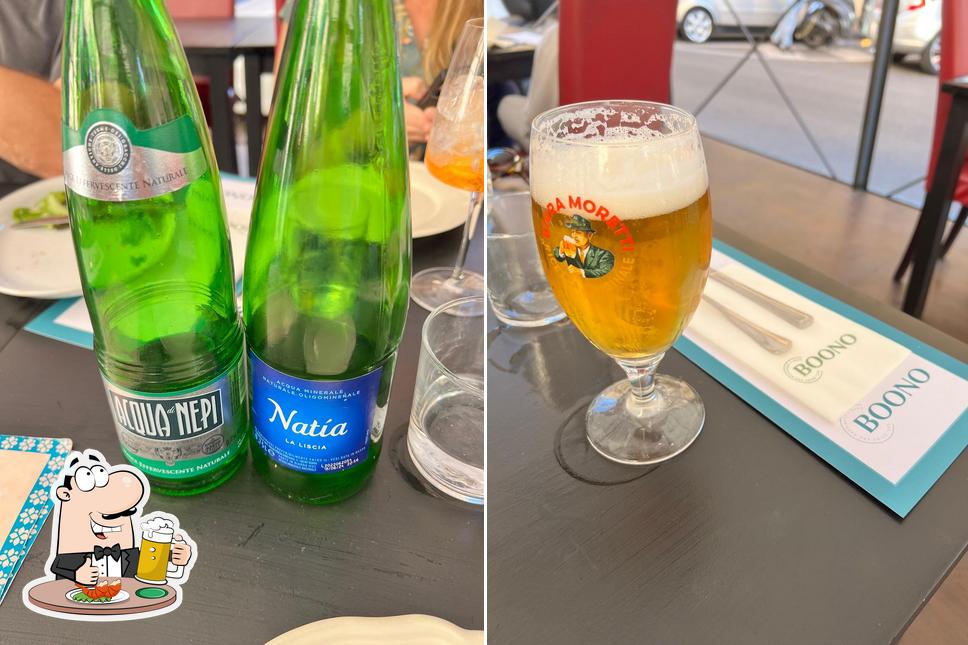 Puoi prenderti un rinfrescante bicchiere di birra chiara o scura