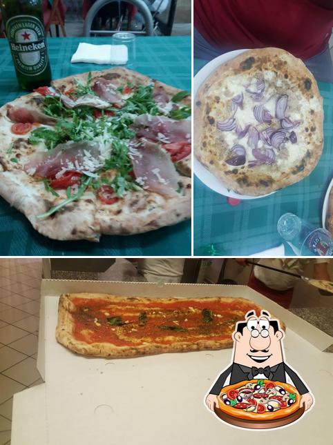 A La frittatina d'oro - pizzeria Langella, puoi ordinare una bella pizza