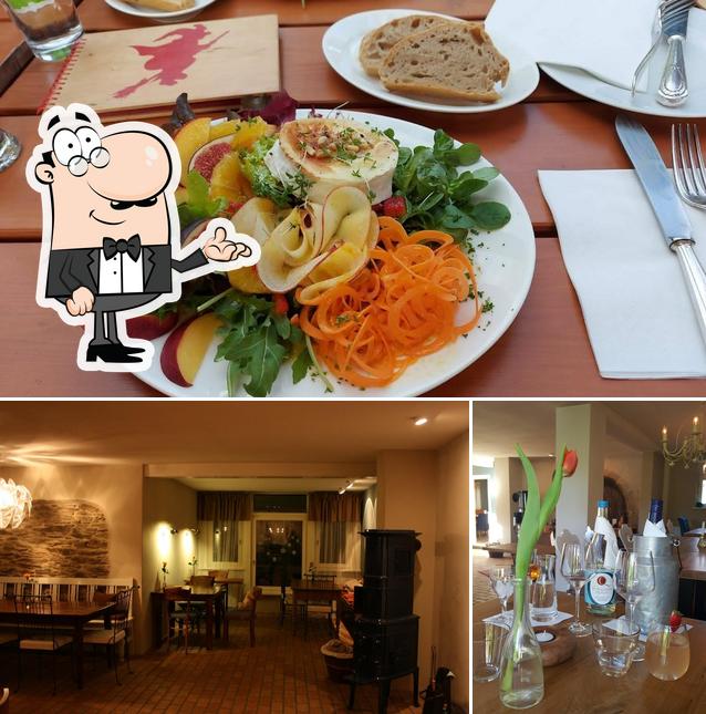 Take a look at the picture showing interior and food at Hunsrücker Hexenhaus