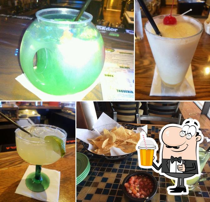 "Maria's Mexican Bar & Grill" предоставляет гостям большой выбор напитков