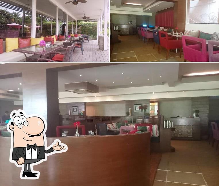 Check out how FIESTA RESTAURANT (Palm Exoticà) looks inside
