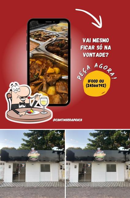 Comida em Cantinho da praça