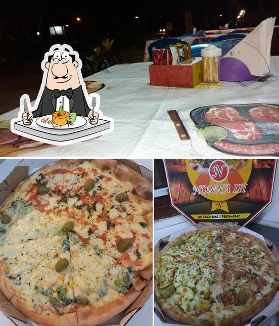 Comida em Pizzaria e Esfiharia NONNA III