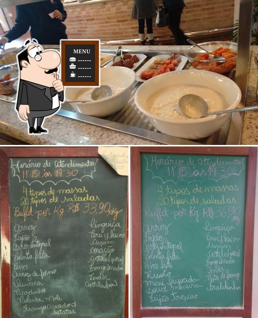 A foto da quadro-negro e comida no Restaurante Piemonte