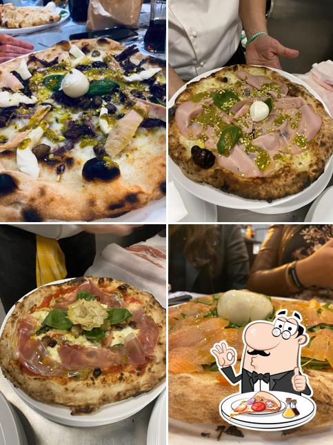 Pick pizza at L’Antica Fonte Frosinone