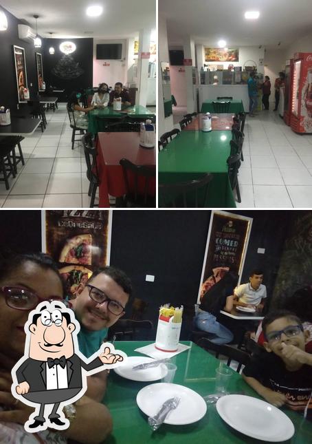 O interior do Cê Que Sabe Pizzaria