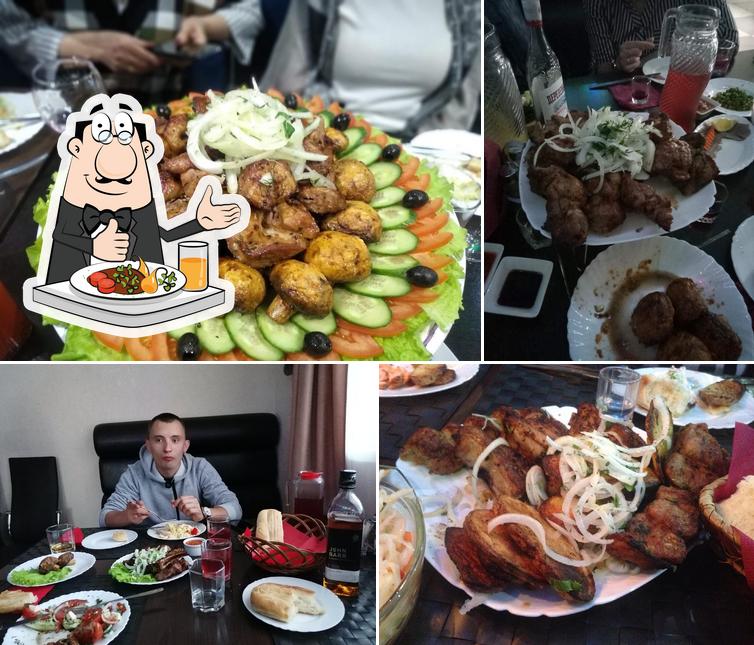 Meals at Шашлычный дворик