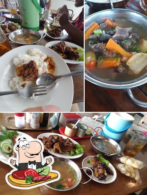 Get meat meals at Sop Buntut Bu Menuk 2