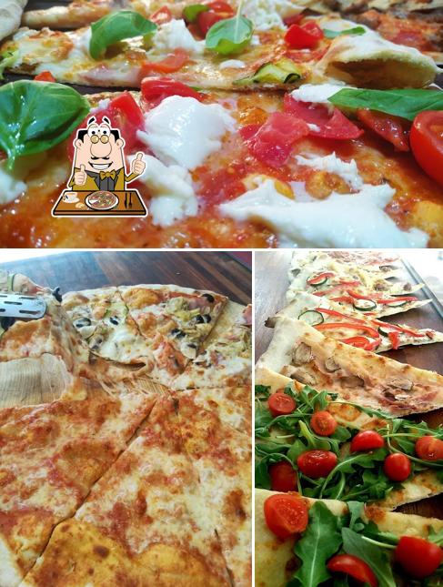 Scegli una pizza a Pizzeria del conero