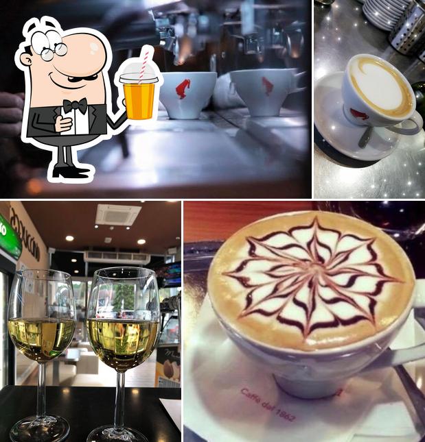 Goditi qualcosa da bere a CAPPUCCINO BAR Laško