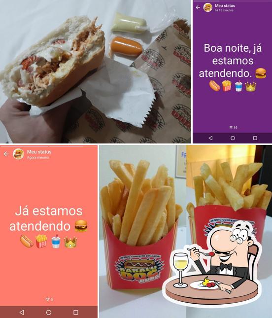 Comida em Babalu Dog Burg