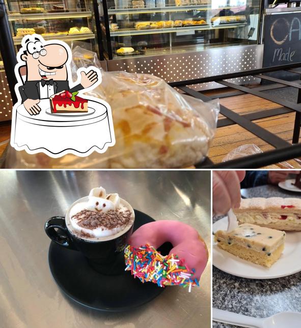 Matt’s Bakery Cafe serves a variety of desserts