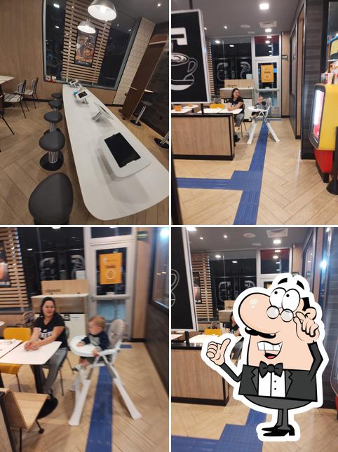 Забронируйте столик в "McDonald's"